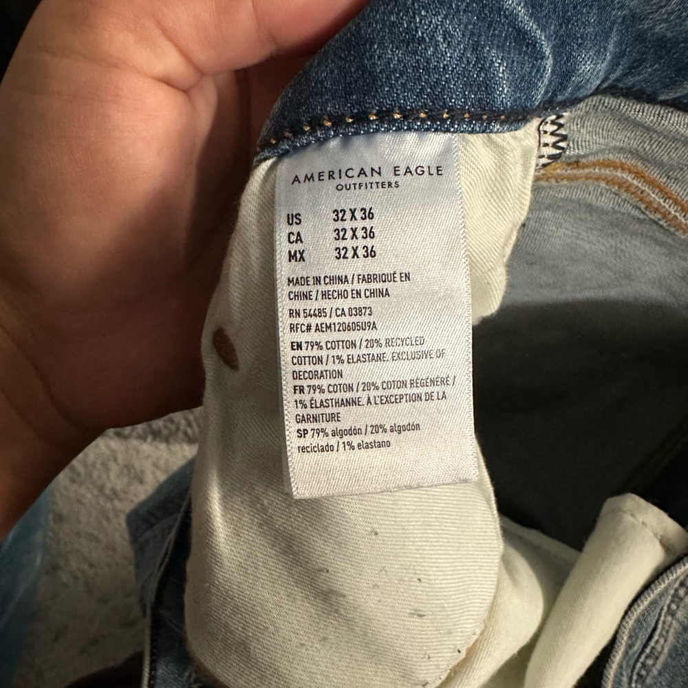 American Eagle Outfitters Blue Denim Jeans - Picture 3 of 4
